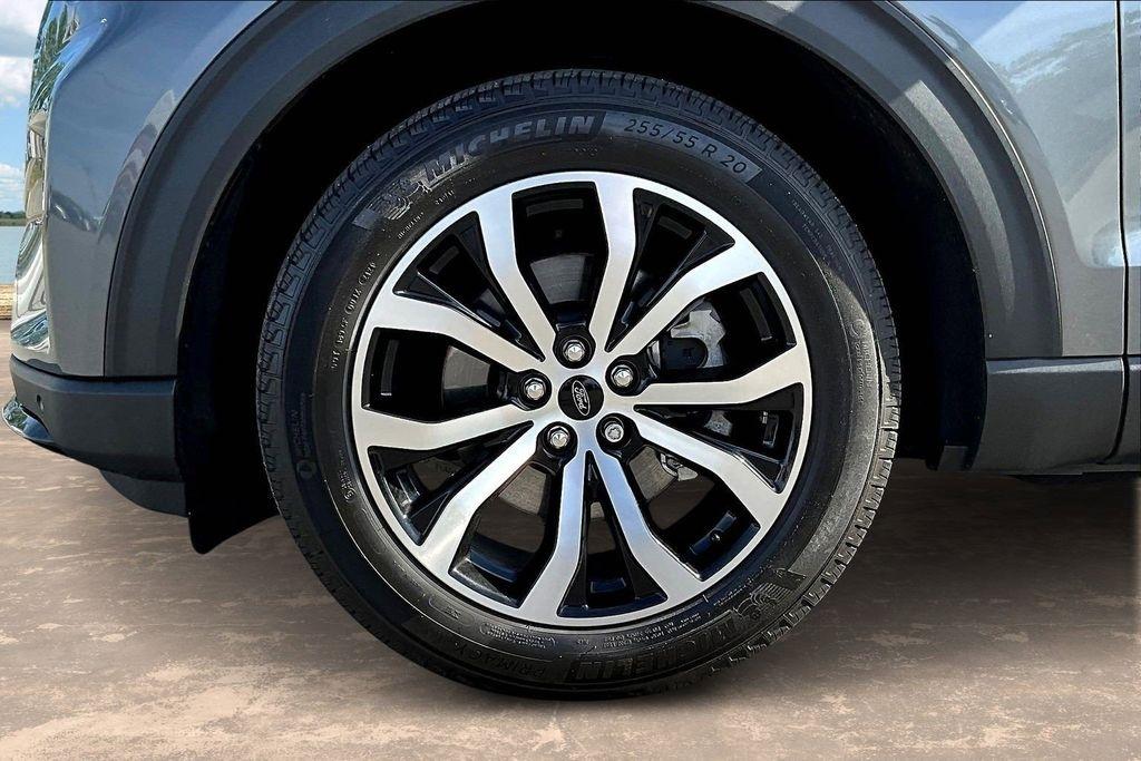 Ford Explorer ST-Line 2025