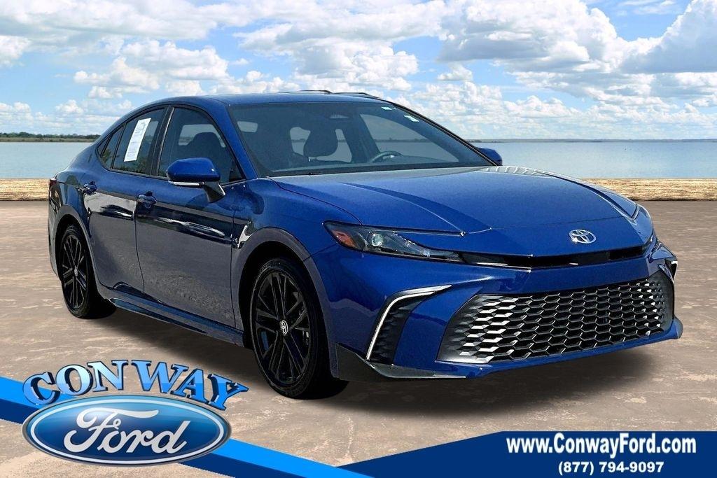 2026 Toyota Camry Hybrid XLE