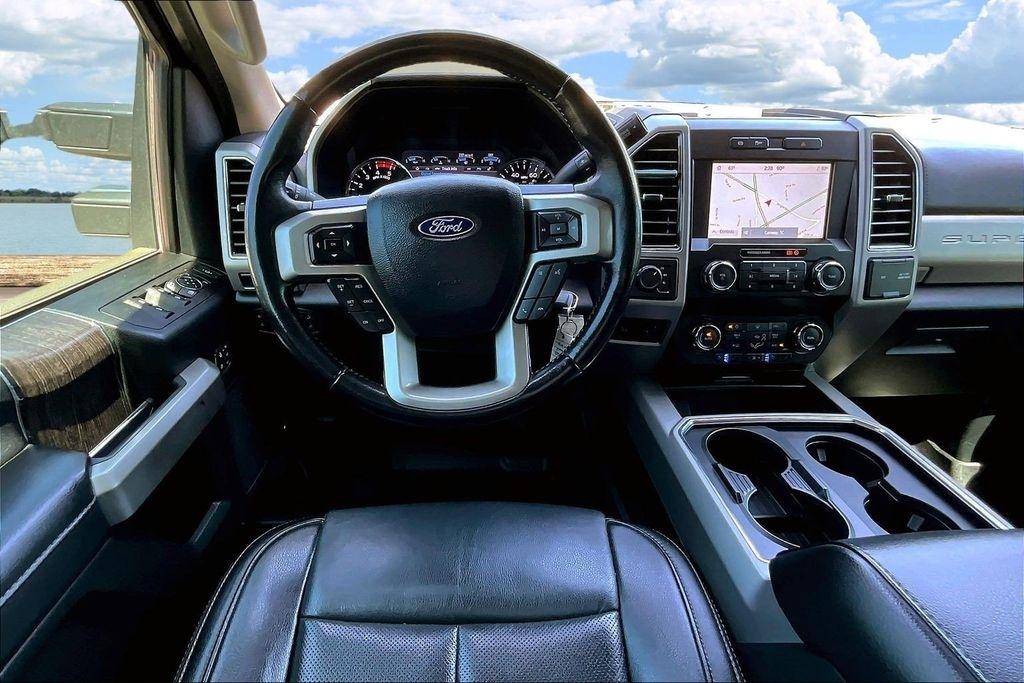 Ford F-250 SD Lariat Crew Cab 4WD 2021