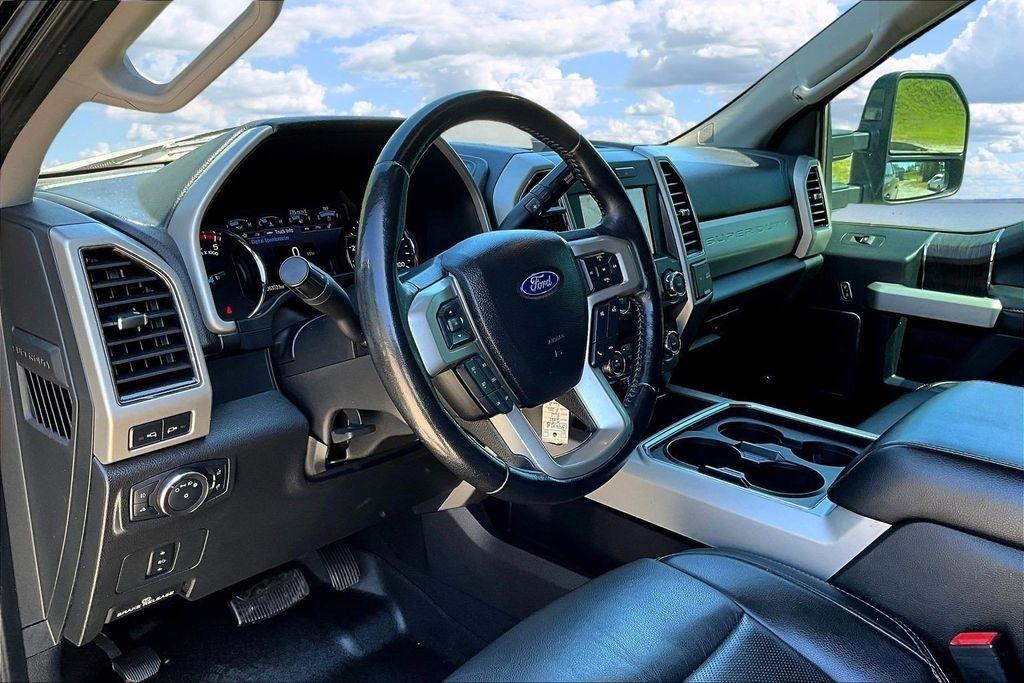 Ford F-250 SD Lariat Crew Cab 4WD 2021