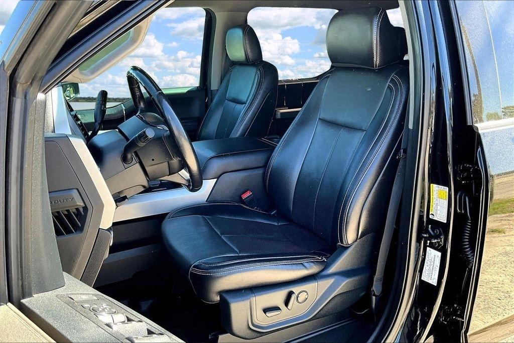 Ford F-250 SD Lariat Crew Cab 4WD 2021