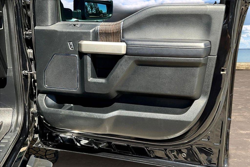 Ford F-250 SD Lariat Crew Cab 4WD 2021