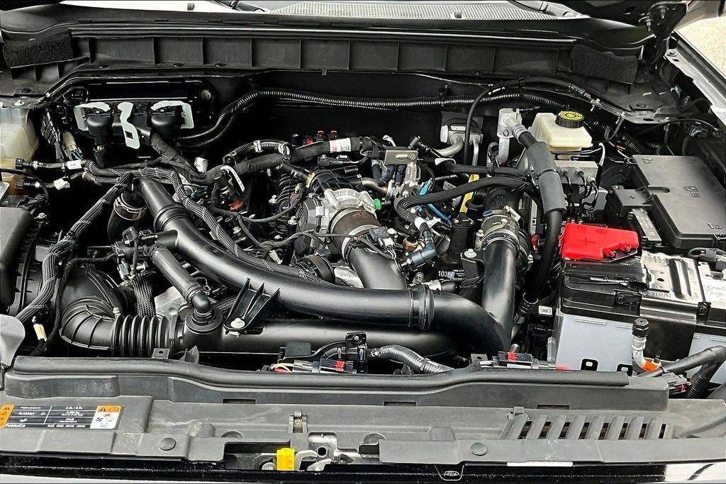 Ford Bronco Base 4-Door w/Advanced 2023