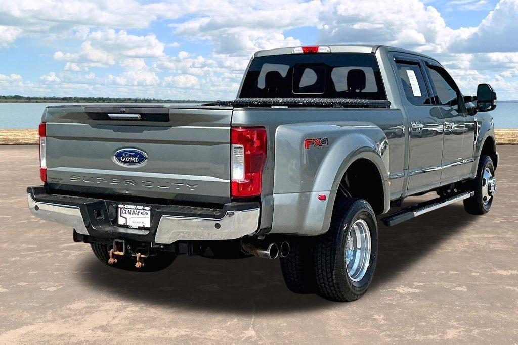 Ford F-350 SD Lariat Crew Cab Long Bed DRW 4WD 2019