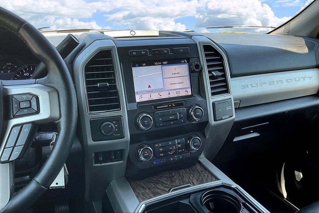 Ford F-350 SD Lariat Crew Cab Long Bed DRW 4WD 2019