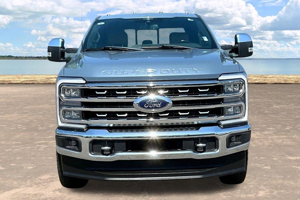 Ford F-250 SD XL Crew Cab 4WD 2023