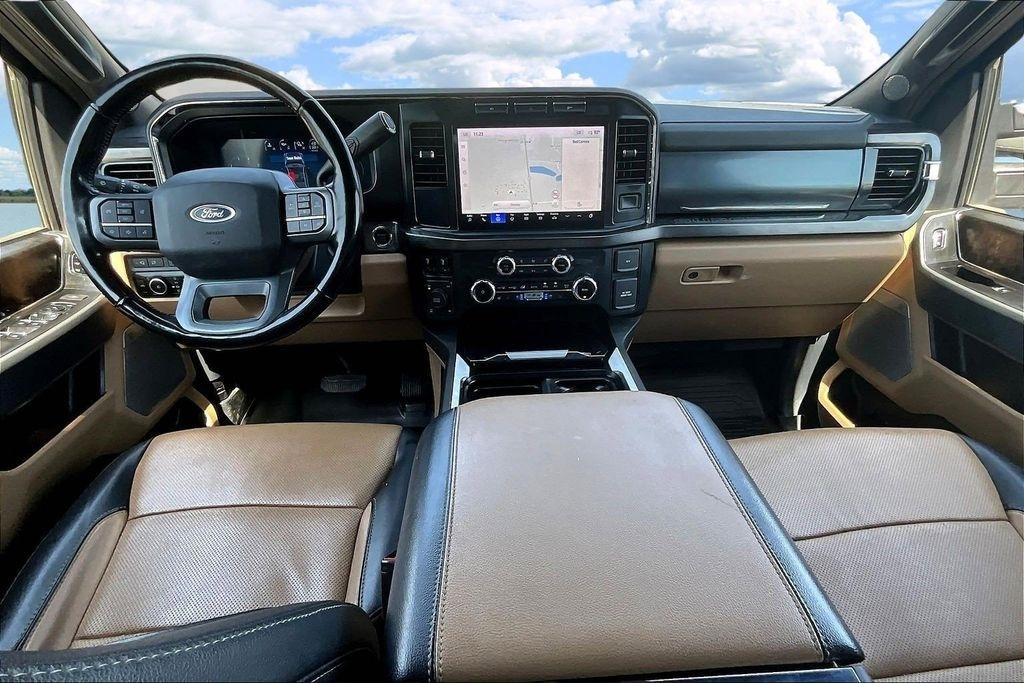 Ford F-250 SD XL Crew Cab 4WD 2023
