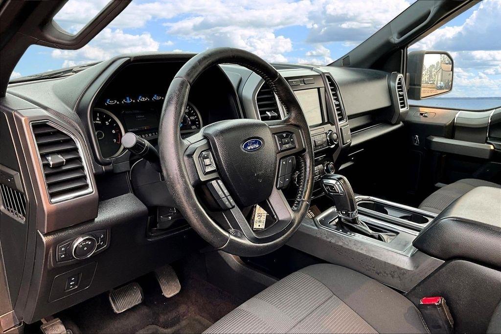 Ford F-150 XLT SuperCrew 5.5-ft. Bed 4WD 2016
