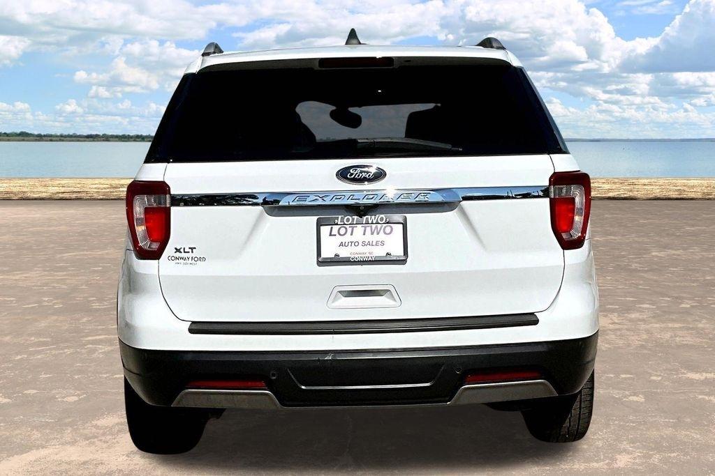 Ford Explorer XLT FWD 2019
