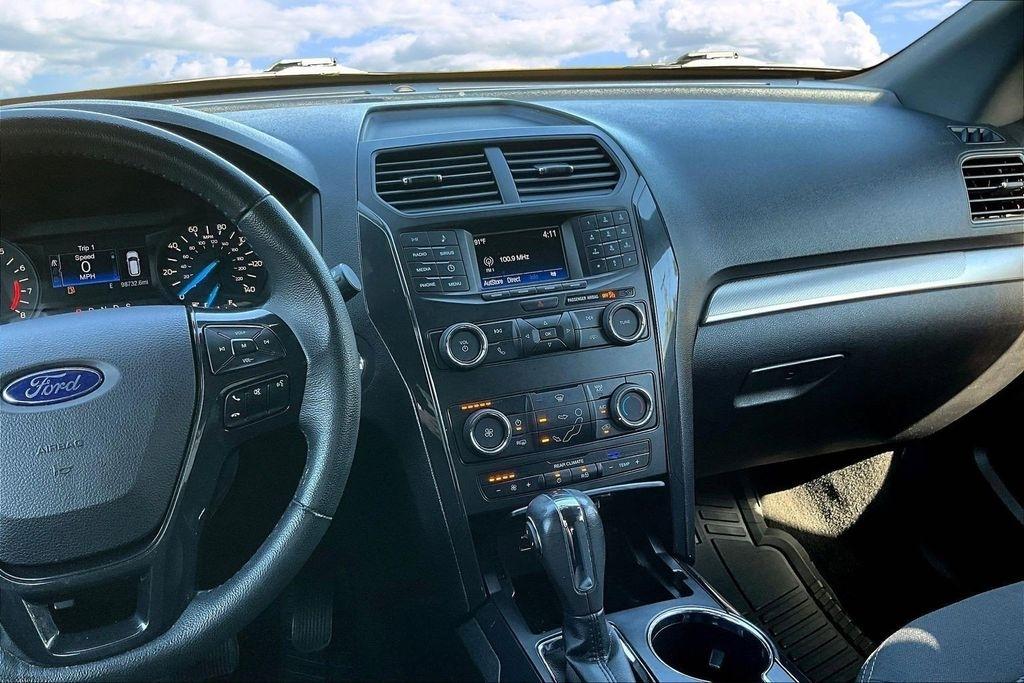 Ford Explorer XLT FWD 2019