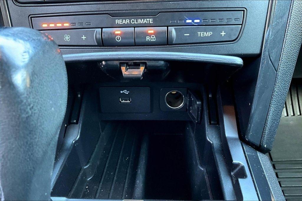 Ford Explorer XLT FWD 2019