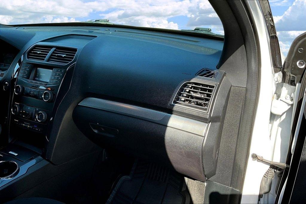 Ford Explorer XLT FWD 2019