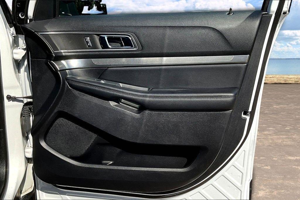 Ford Explorer XLT FWD 2019