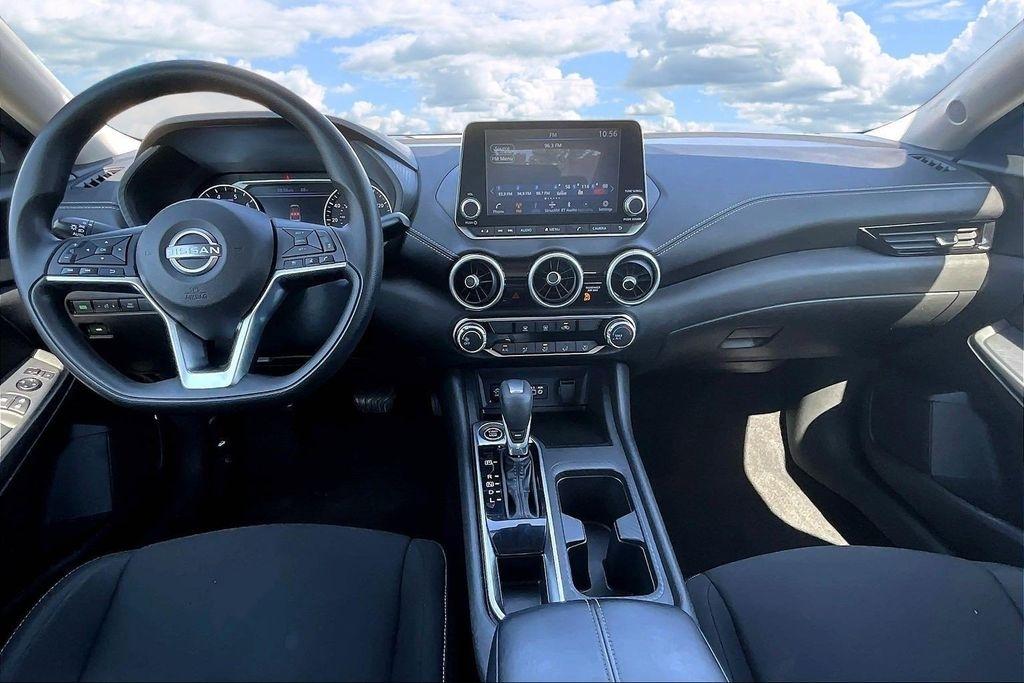 Nissan Sentra SV 2025