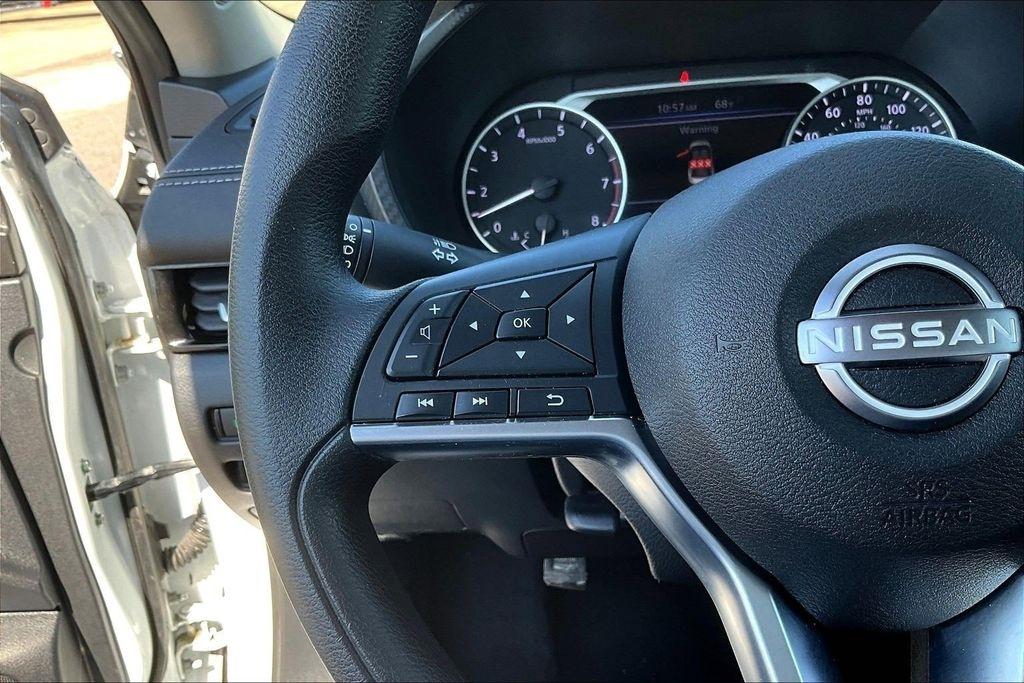 Nissan Sentra SV 2025