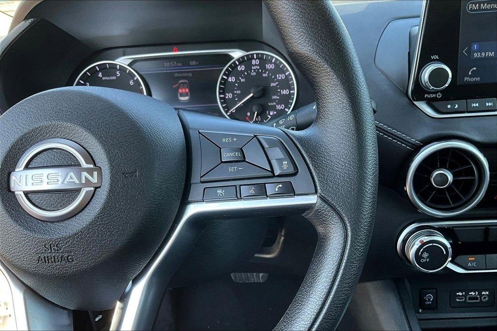 Nissan Sentra SV 2025