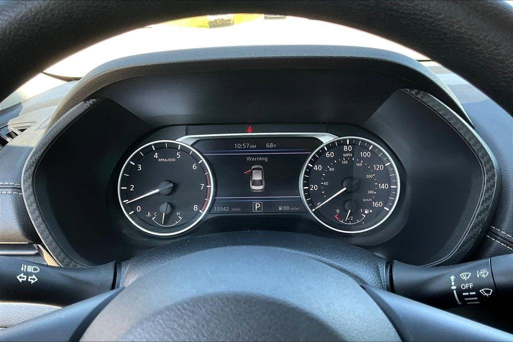 Nissan Sentra SV 2025