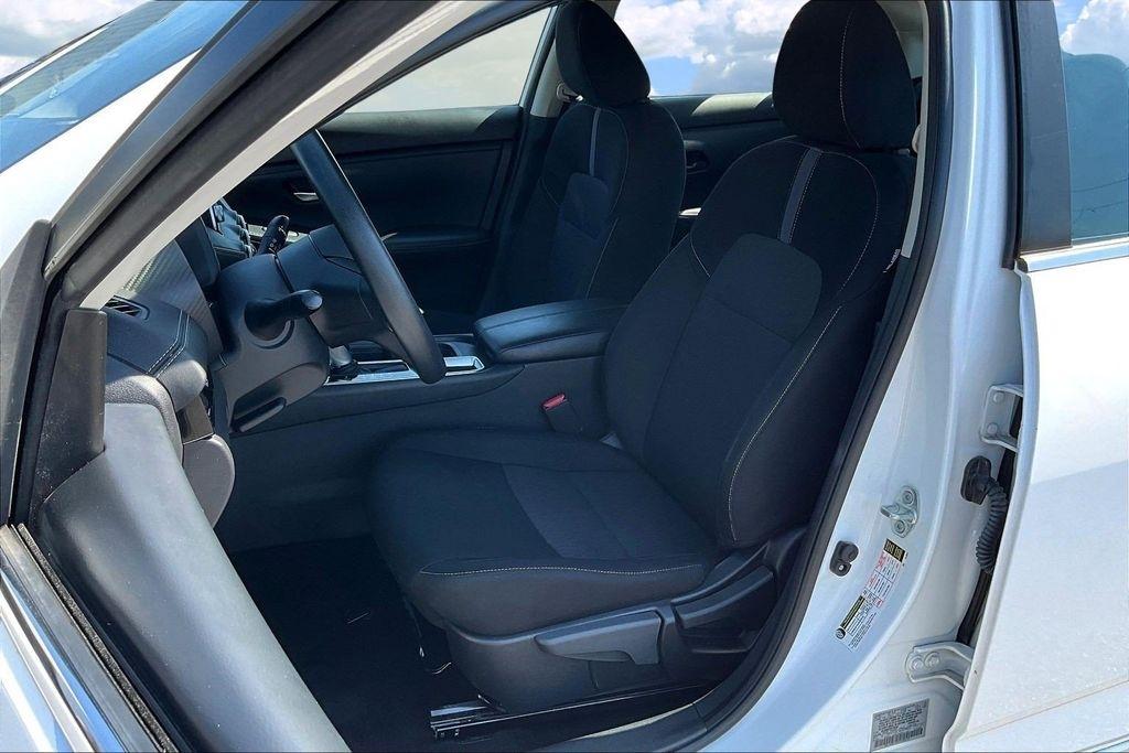 Nissan Sentra SV 2025