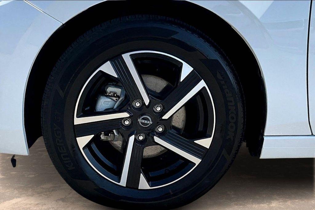 Nissan Sentra SV 2025