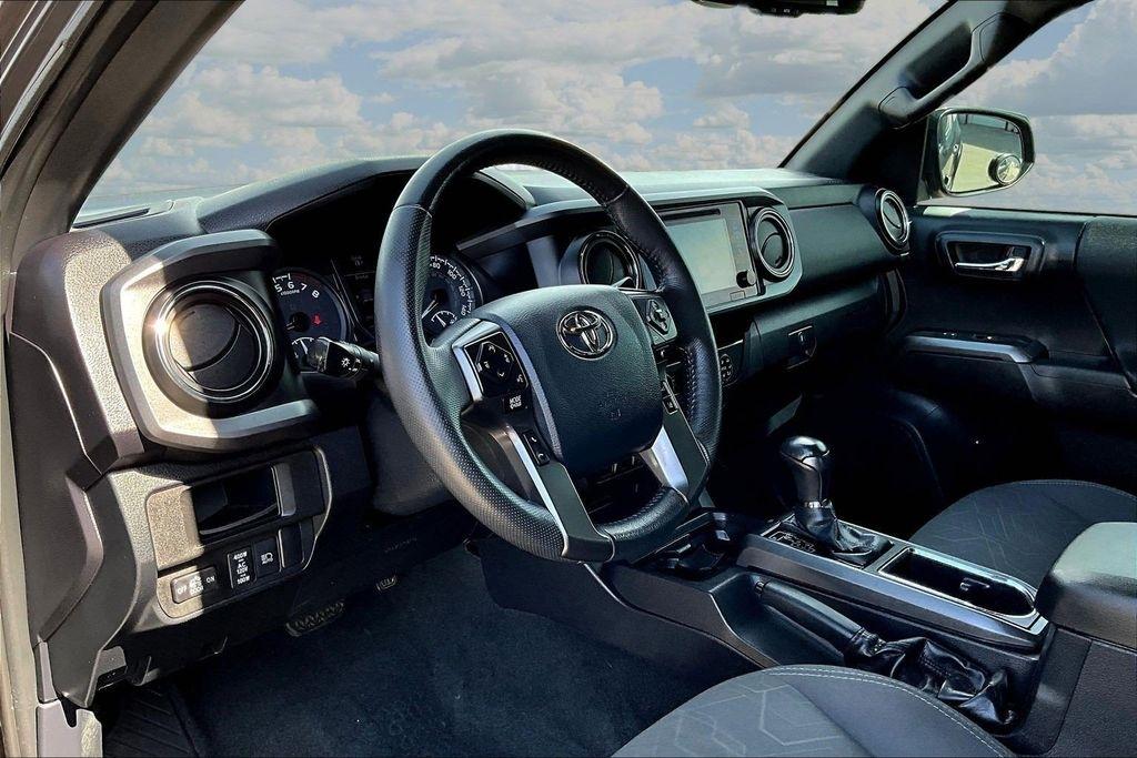 Toyota Tacoma SR5 Double Cab Long Bed V6 6AT 4WD 2019