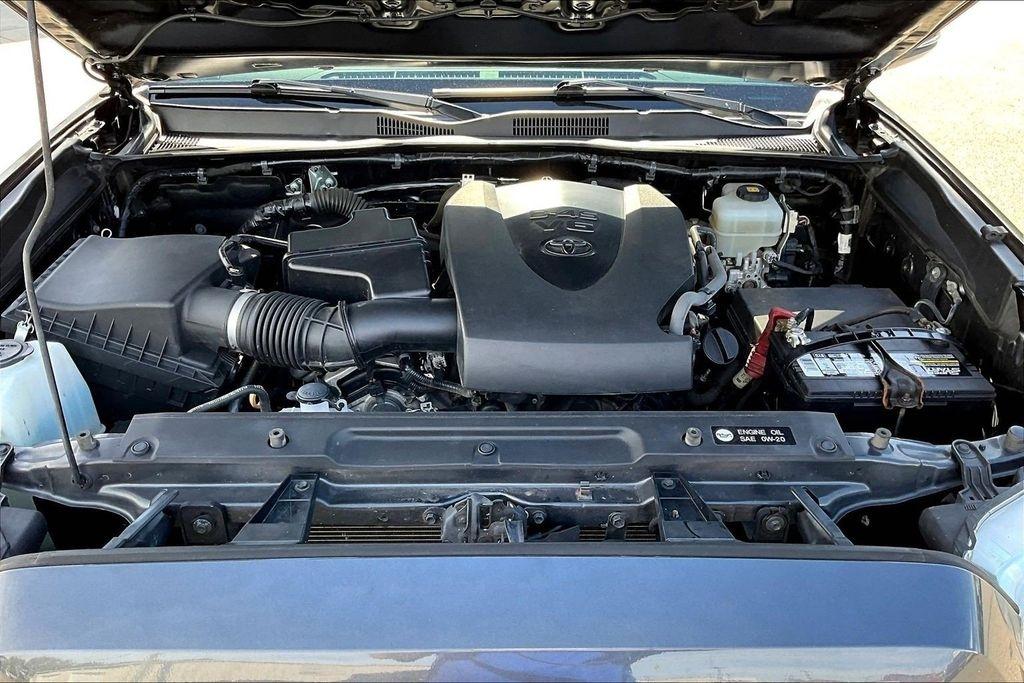 Toyota Tacoma SR5 Double Cab Long Bed V6 6AT 4WD 2019