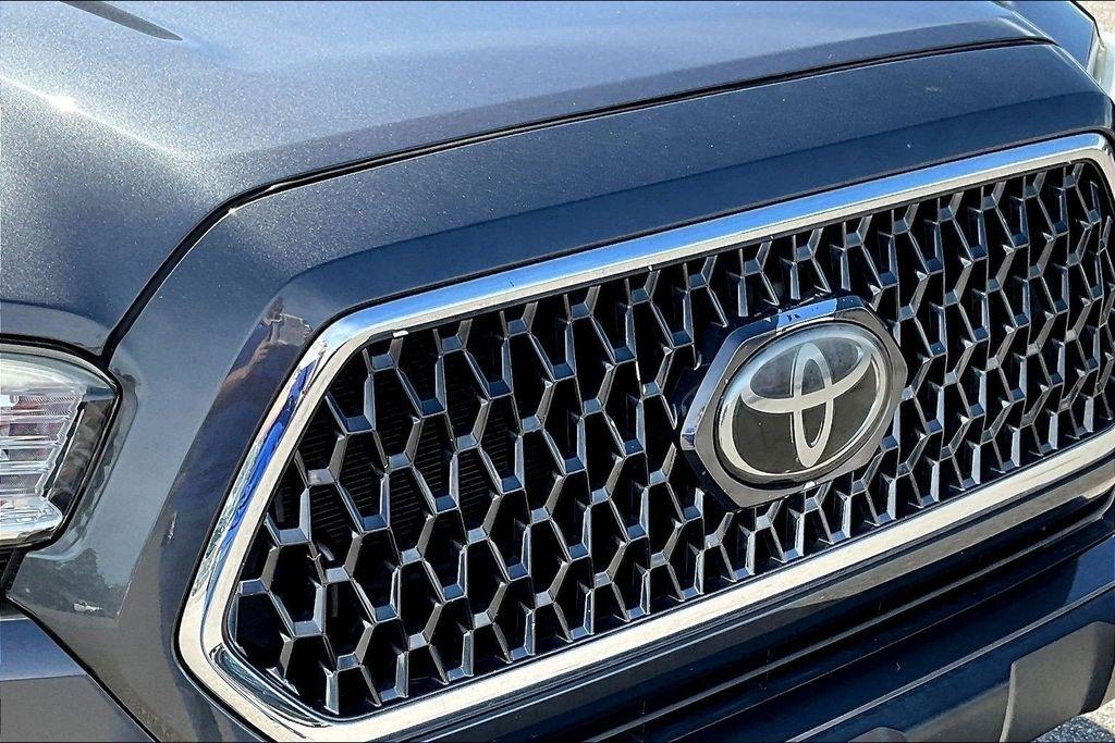 Toyota Tacoma SR5 Double Cab Long Bed V6 6AT 4WD 2019