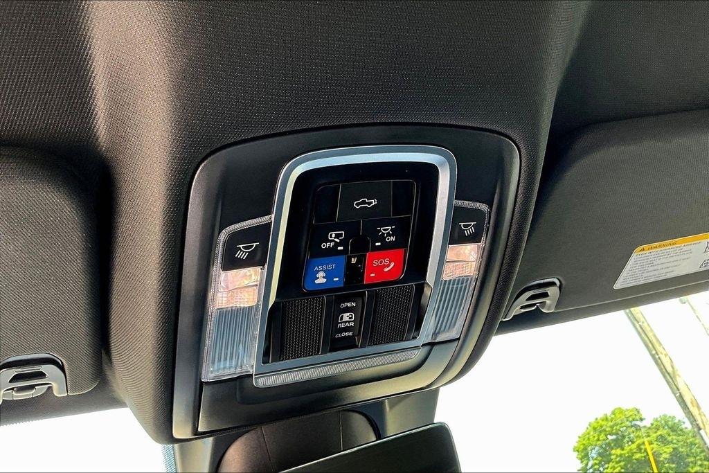 RAM 1500 Limited Crew Cab SWB 4WD 2023