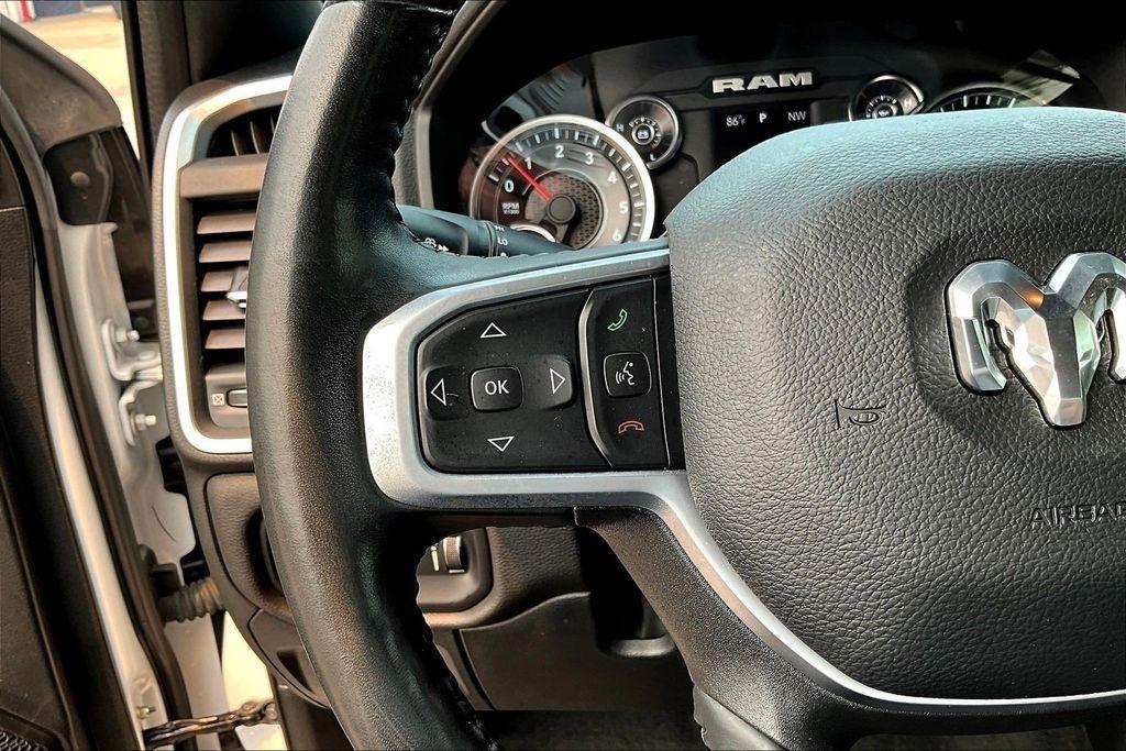RAM 1500 Big Horn Quad Cab 2WD 2023