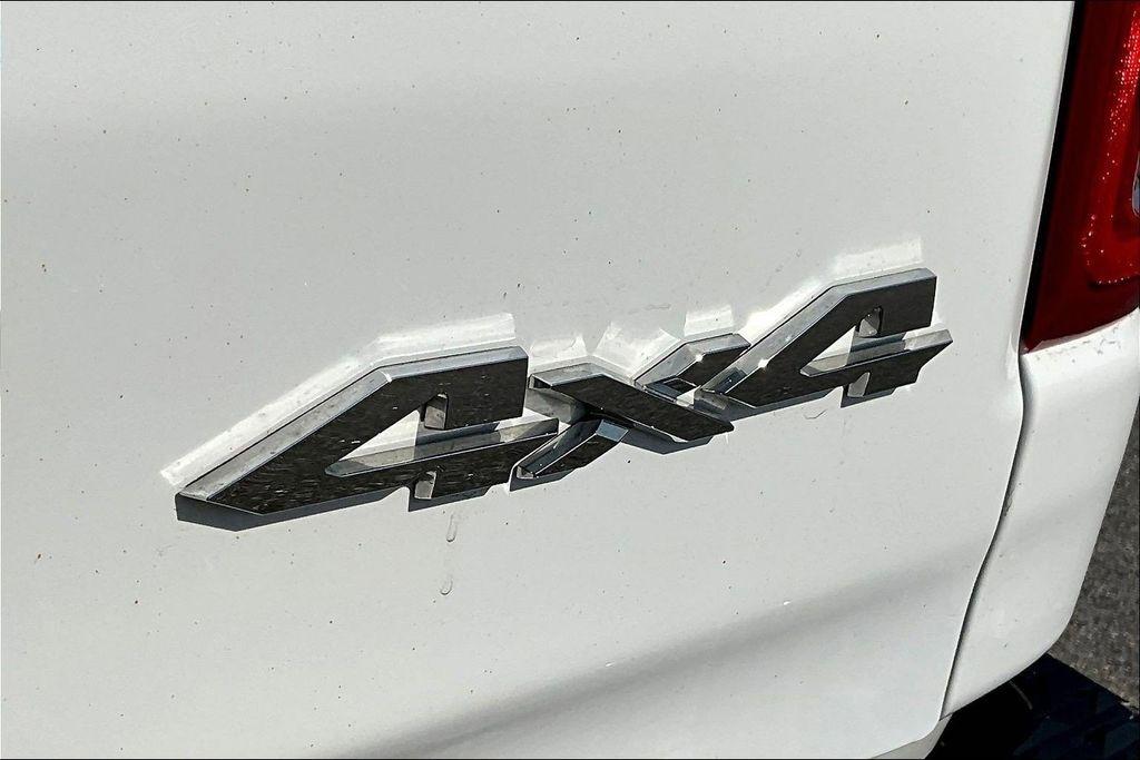 RAM 1500 Big Horn Crew Cab SWB 4WD 2023