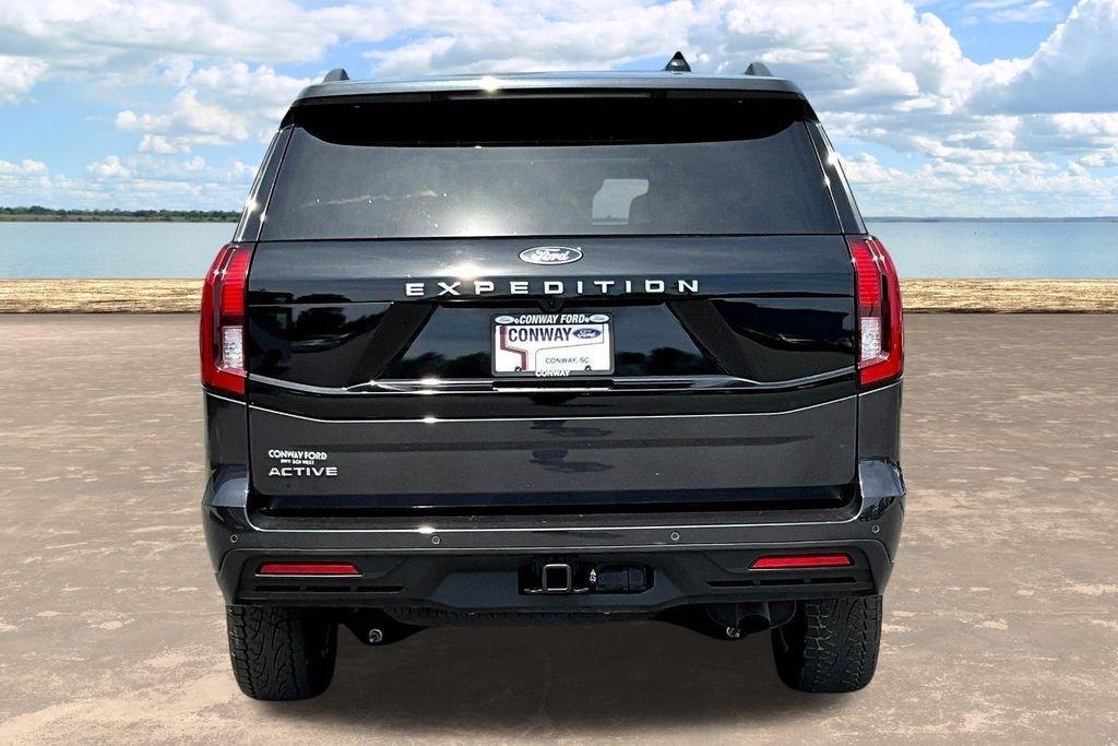 Ford Expedition Active 4WD 2025