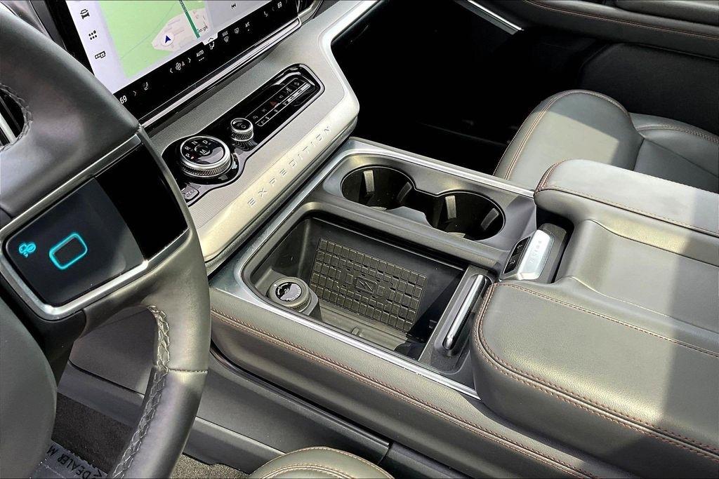 Ford Expedition Active 4WD 2025