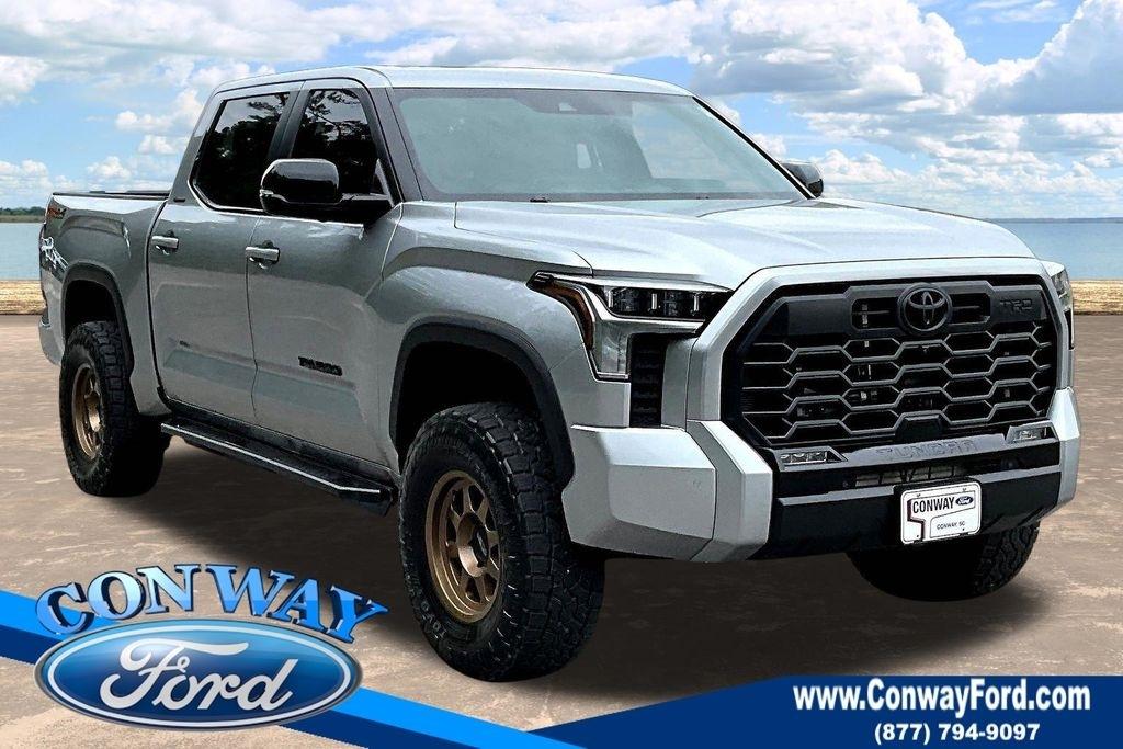 Toyota Tundra Limited CrewMax 4WD 2025