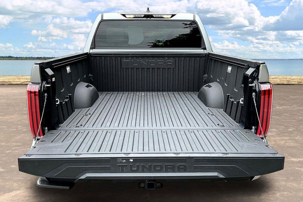 Toyota Tundra Limited CrewMax 4WD 2025