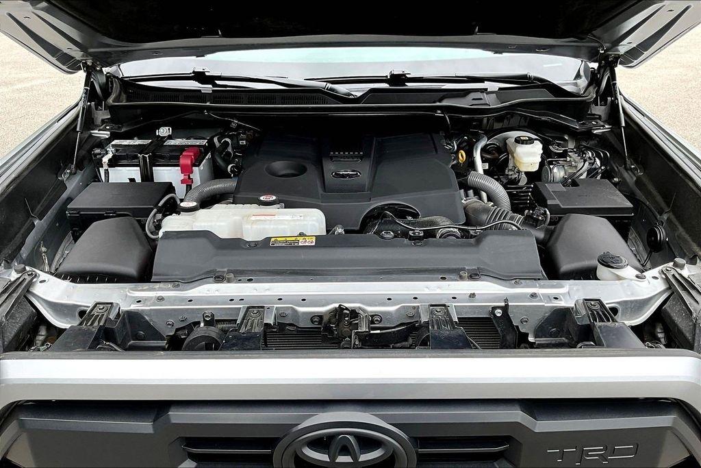 Toyota Tundra Limited CrewMax 4WD 2025