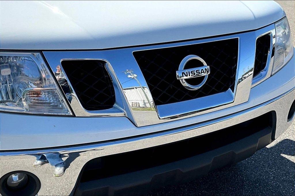 Nissan Frontier SL Crew Cab 5AT 4WD 2017