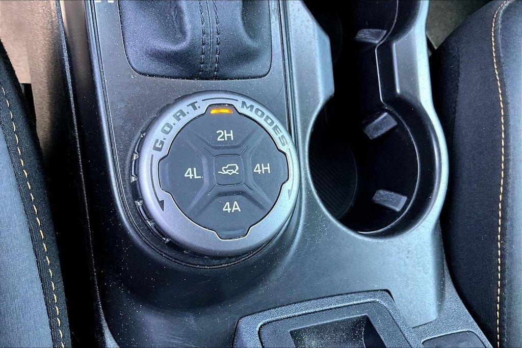 Ford Bronco Base 4-Door w/Advanced 2023