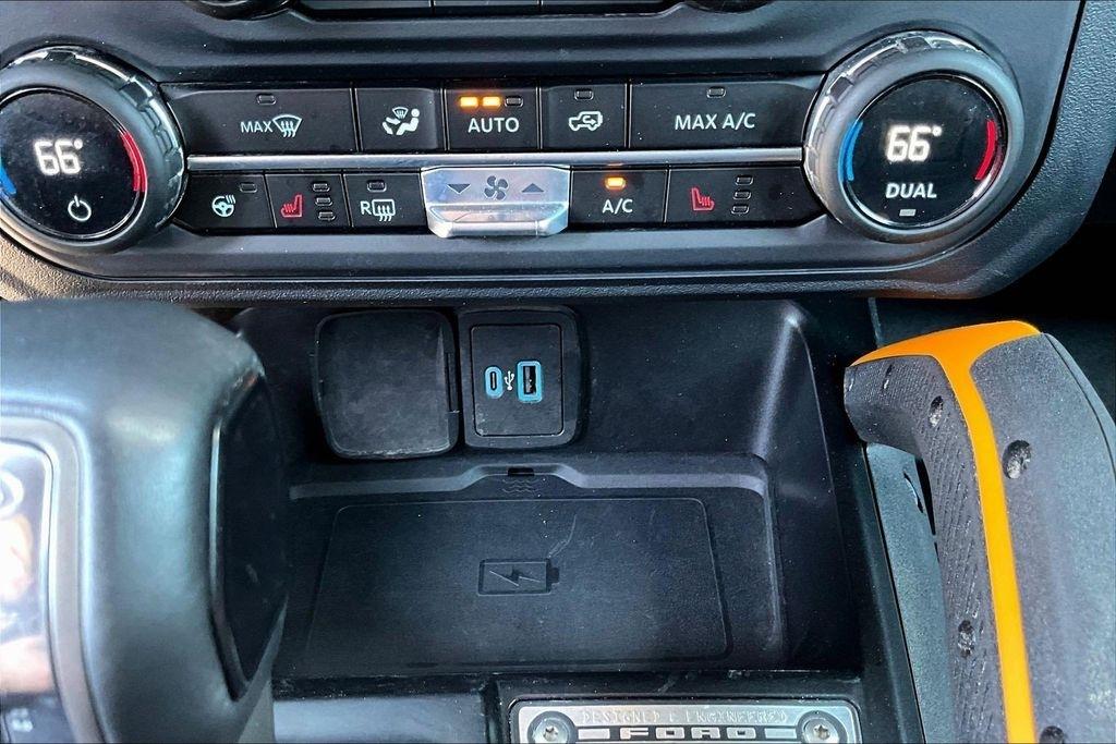 Ford Bronco Base 4-Door w/Advanced 2023