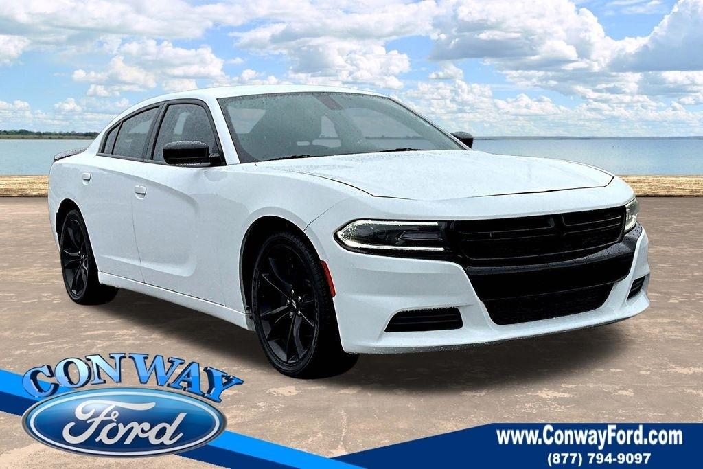 2018 Dodge Charger SXT's photo