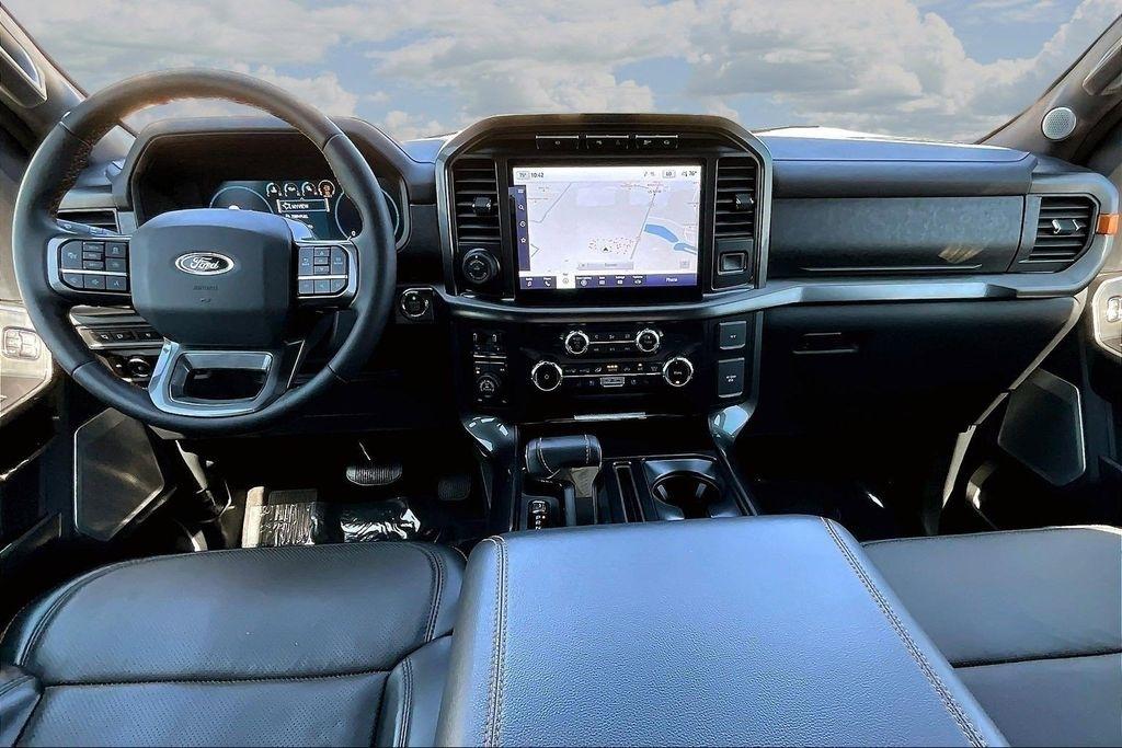 Ford F-150 Lariat SuperCrew 5.5-ft. Bed 4WD 2023