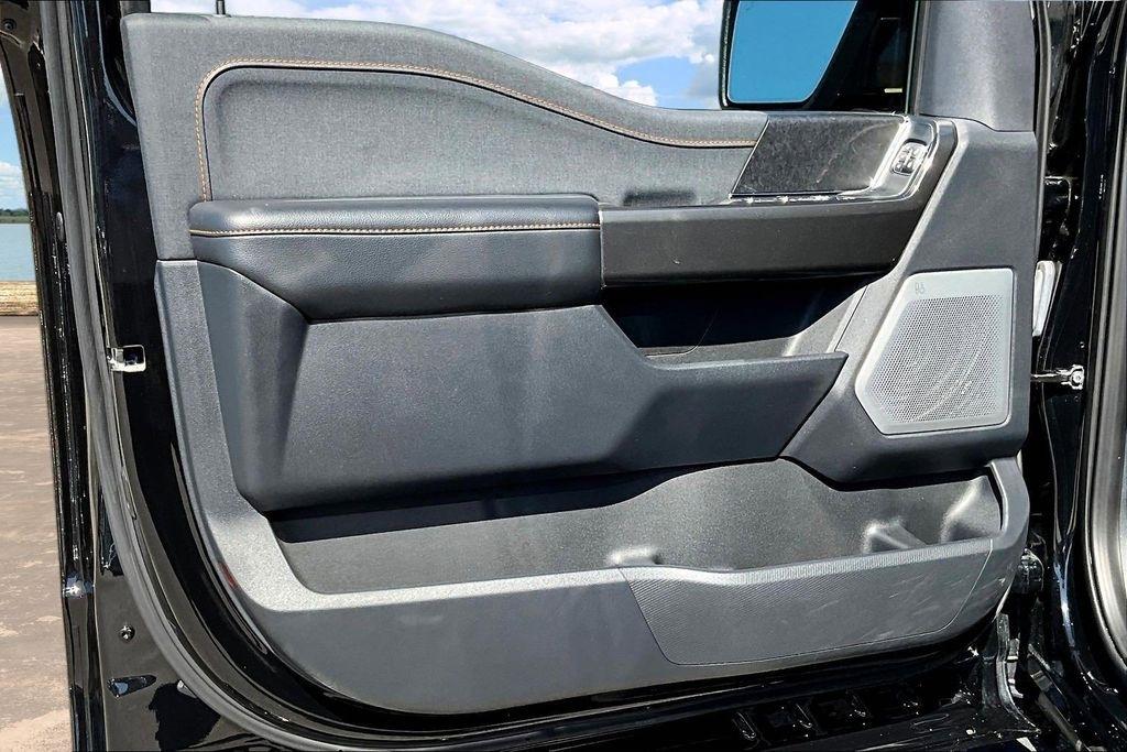 Ford F-150 Lariat SuperCrew 5.5-ft. Bed 4WD 2023