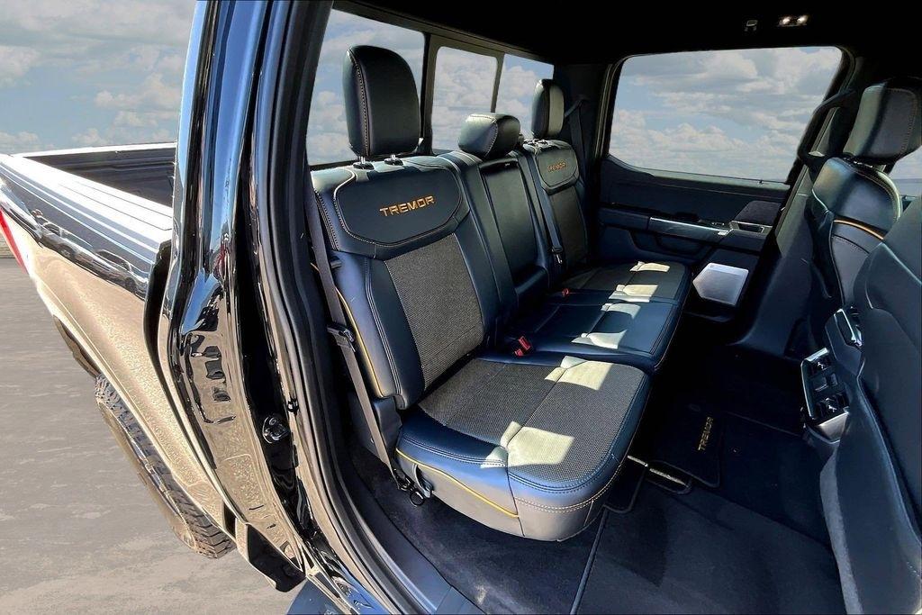 Ford F-150 Lariat SuperCrew 5.5-ft. Bed 4WD 2023
