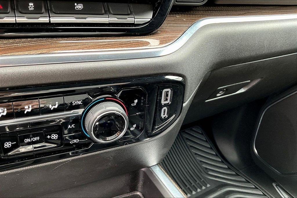 Chevrolet Silverado 1500 RST Crew Cab 4WD 2024