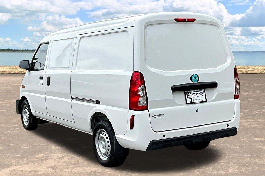 Nissan NX  2024