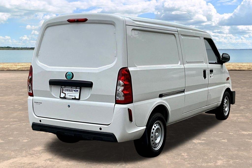 Nissan NX  2024