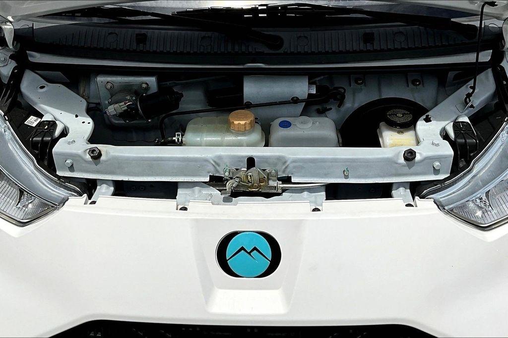 Nissan NX  2024