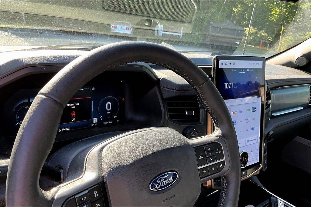 Ford F-150 Lightning Lariat 2024