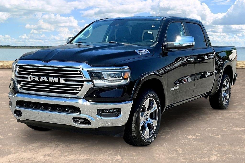 RAM 1500 Laramie 4x4 Crew Cab 5'7" Box 2022