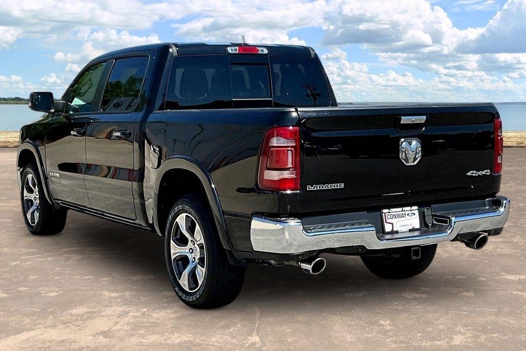 RAM 1500 Laramie 4x4 Crew Cab 5'7" Box 2022