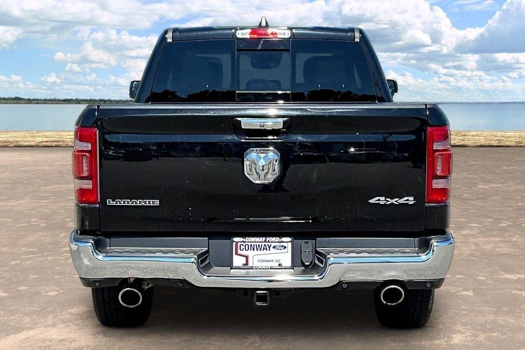 RAM 1500 Laramie 4x4 Crew Cab 5'7" Box 2022