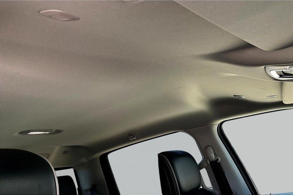 RAM 1500 Laramie 4x4 Crew Cab 5'7" Box 2022